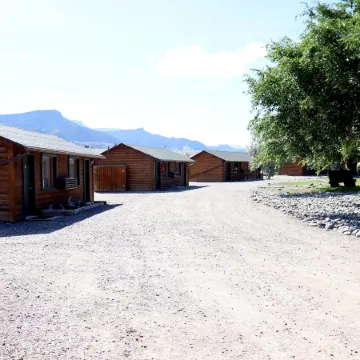 Yellowstone Valley Inn