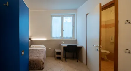 Ostello Città di Rovereto Отели рядом с достопримечательностью «CHIESA DI LIZZANA»