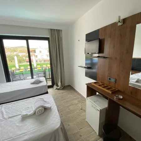 Atas Aqua Otel Avsa