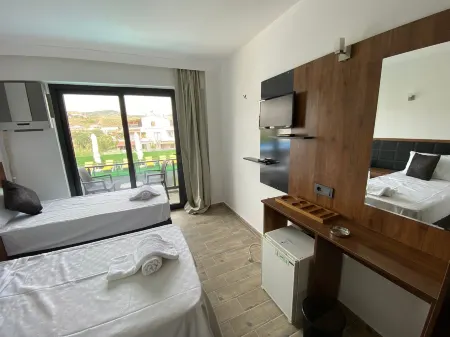 Atas Aqua  Otel Avsa Отели в г. Avsa Island