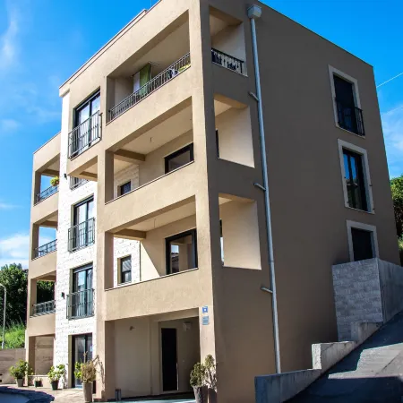 Apartmani Ralux Tivat