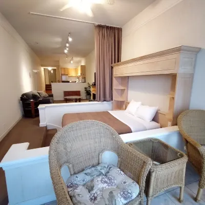 Royal Harbour Resort Hotels near East Quad Chair
