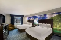 Clarion Pointe Downtown Отели в г. Сиракьюс
