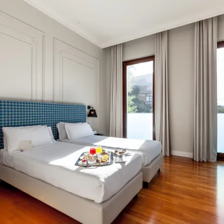SeePort Hotel