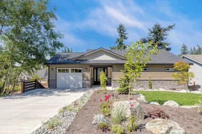 Twin Oaks Retreat by Avantstay Mins to Freeland Hotels near Whidbey Island