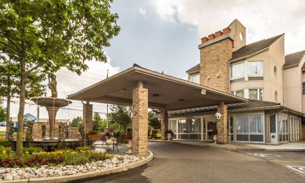 Monte Carlo Inn - Toronto Markham