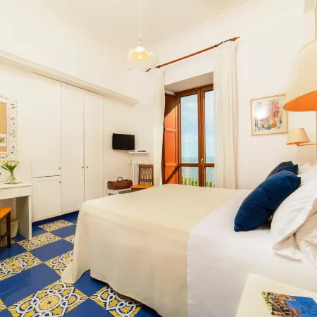 Hotel la Bussola