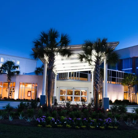 DoubleTree by Hilton Hotel and Suites Charleston Airport