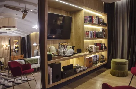 Brown's Central Hotel