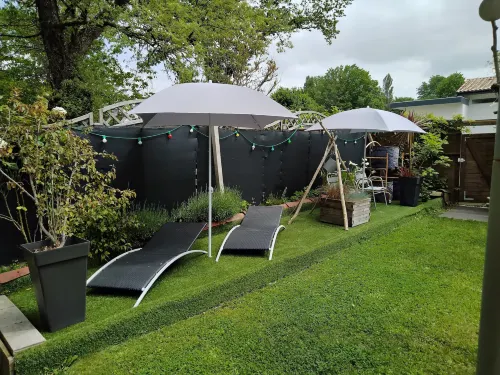 Chambres d'Hôtes Villa Aquitaine Hotels in Saint-Pierre-du-Mont