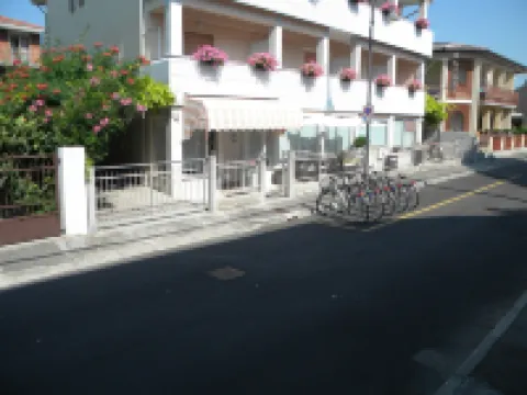 伊利亞尼酒店 格拉多酒店