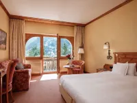 Relais & Chateaux Schönegg Hotel di Zermatt