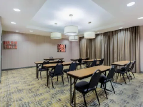 La Quinta Inn & Suites by Wyndham Andrews Hotels in Andrews