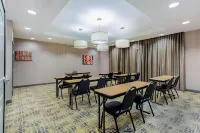 La Quinta Inn & Suites by Wyndham Andrews Hotels in Andrews