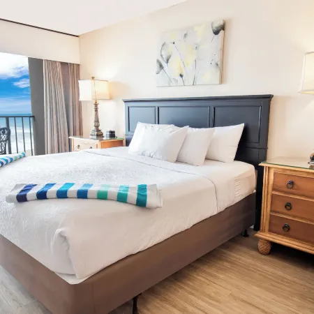 Oceanfront Litchfield Inn