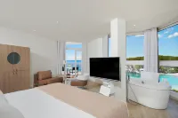 MELIÁ Cala Galdana Hôtels à : Area Metropolitana de Ciutadella