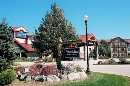 AmericInn by Wyndham Oswego Отели в г. Освего