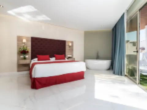 洛斯阿爾科斯住宿 內爾哈酒店