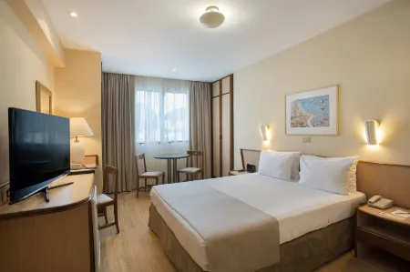 Windsor Plaza Copacabana Отели рядом с достопримечательностью «Chinese Belvedere»