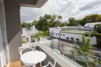Laanhof Studios - Condos