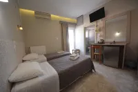 Bikakis Family Apartments - balcony