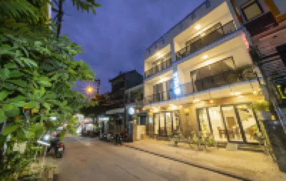 Q Villa Hoi An Hotels near Hội An Night Market