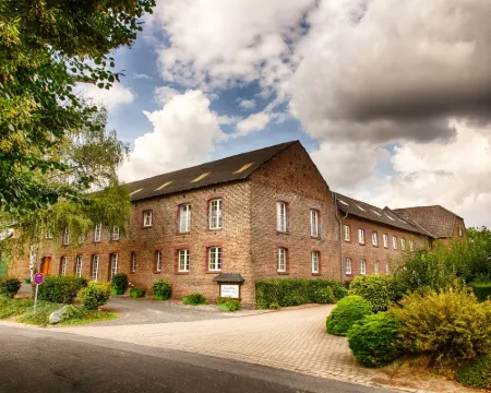 Hotel Landhaus Göddertzhof Hotels in Erkelenz