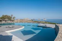 Kavos Hotel & Suites - Pools