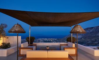 Kamini White I Villa