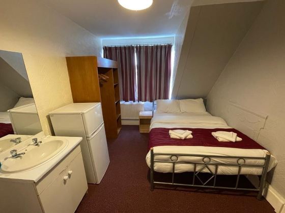 St. Nicholas Hotel Harrow