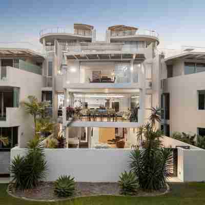 Ramada by Wyndham Marcoola Beach Hotel Exterior