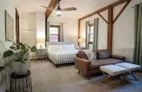 Osceola Mill Hotels in South River