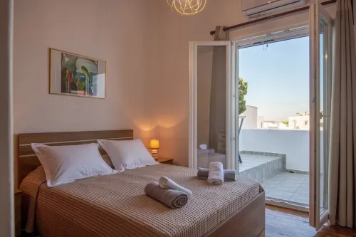 Naousa Central House Paros