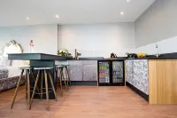 The Shankly Hotel - bar