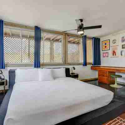 New Kamp - Rooftop Penthouse Rooms