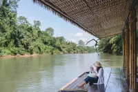 Long Chuan River Kwai Hotels in Thong Pha Phum