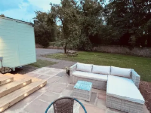 Shepherds Hut With Hot Tub Hotels in Milford Haven