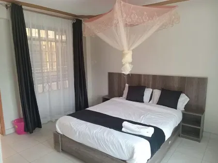 Summer Inn Guest House Naivasha Отели рядом с достопримечательностью «Lakes NAIVASHA - Crescent Island»