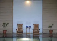 Sarovar Portico, Somnath - piscina