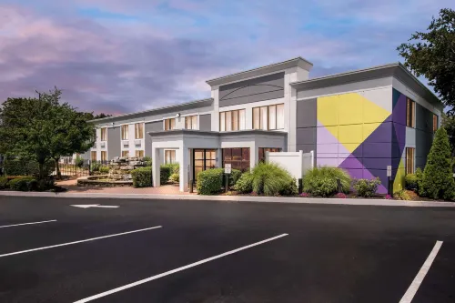 Spark by Hilton Hummelstown Hershey