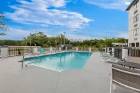 Spark by Hilton Biloxi Ocean Springs - Beach