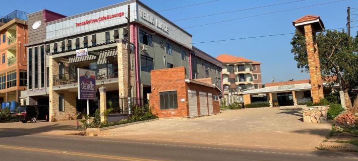 Tenda Suites and Restaurant Hotels in Busiro