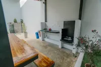 Apartamentos Ganesha Jacó Hotel di Esterillos Oeste