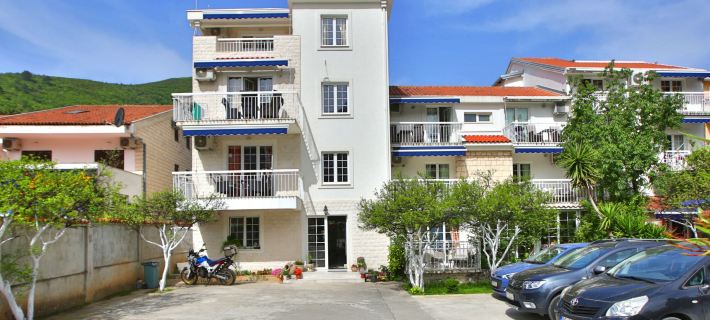 Marinero Apartments Hotels in Budva