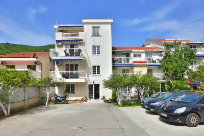 Marinero Apartments Hotels in 