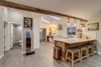 Hidden Gem * 3 Beds Near Golden Hotels in Lakewood