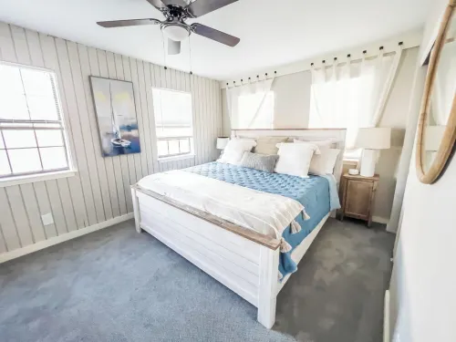 Family home~4 Bedroom~ WATER Front ~next 2 Beach & Bay~ Pet Friendly