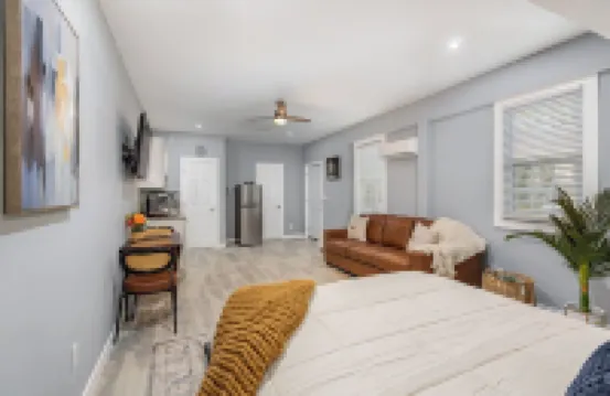 Stylish-Modern Open Concept Studio In The Hearth Of Durham NC