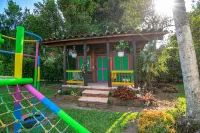 Chalet Villa Puebla Hotels in El Eden