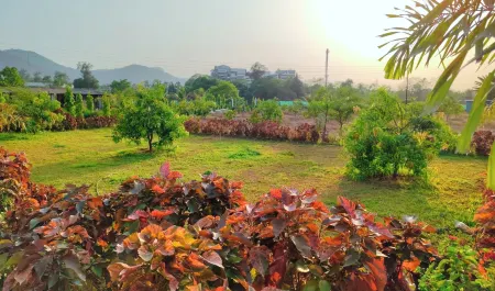 Anant baug Resort Отели в г. Исамб